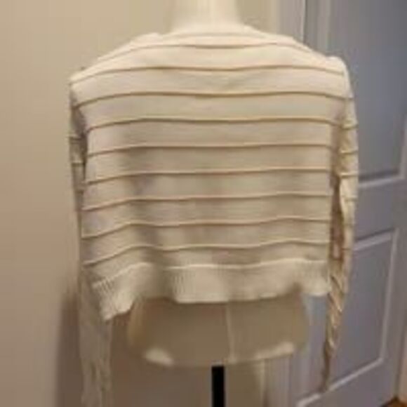 Emory Park Long-Sleeved Small Beige Sweater RN#150025‎ - Picture 1 of 7